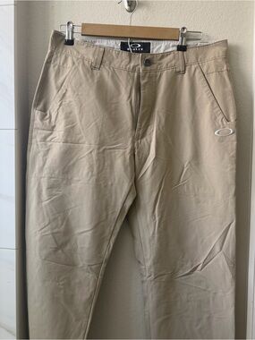 Oakley Men's Light Tan golf pants
